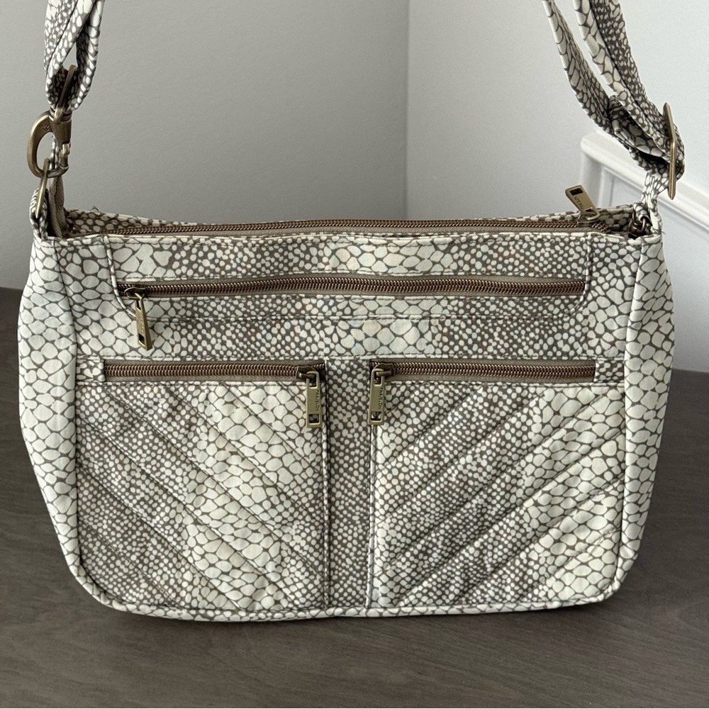 Travelon Anti-Theft Essential Crossbody bag